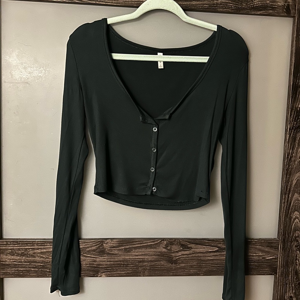 Aritzia top